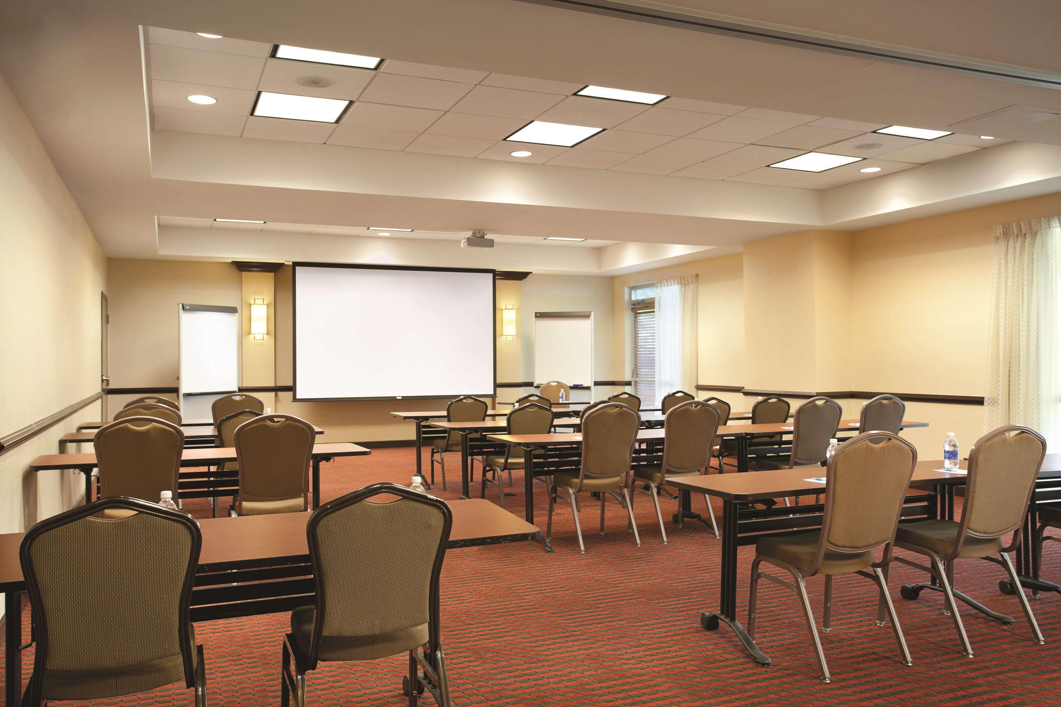 Hyatt Place Milwaukee Airport Buitenkant foto