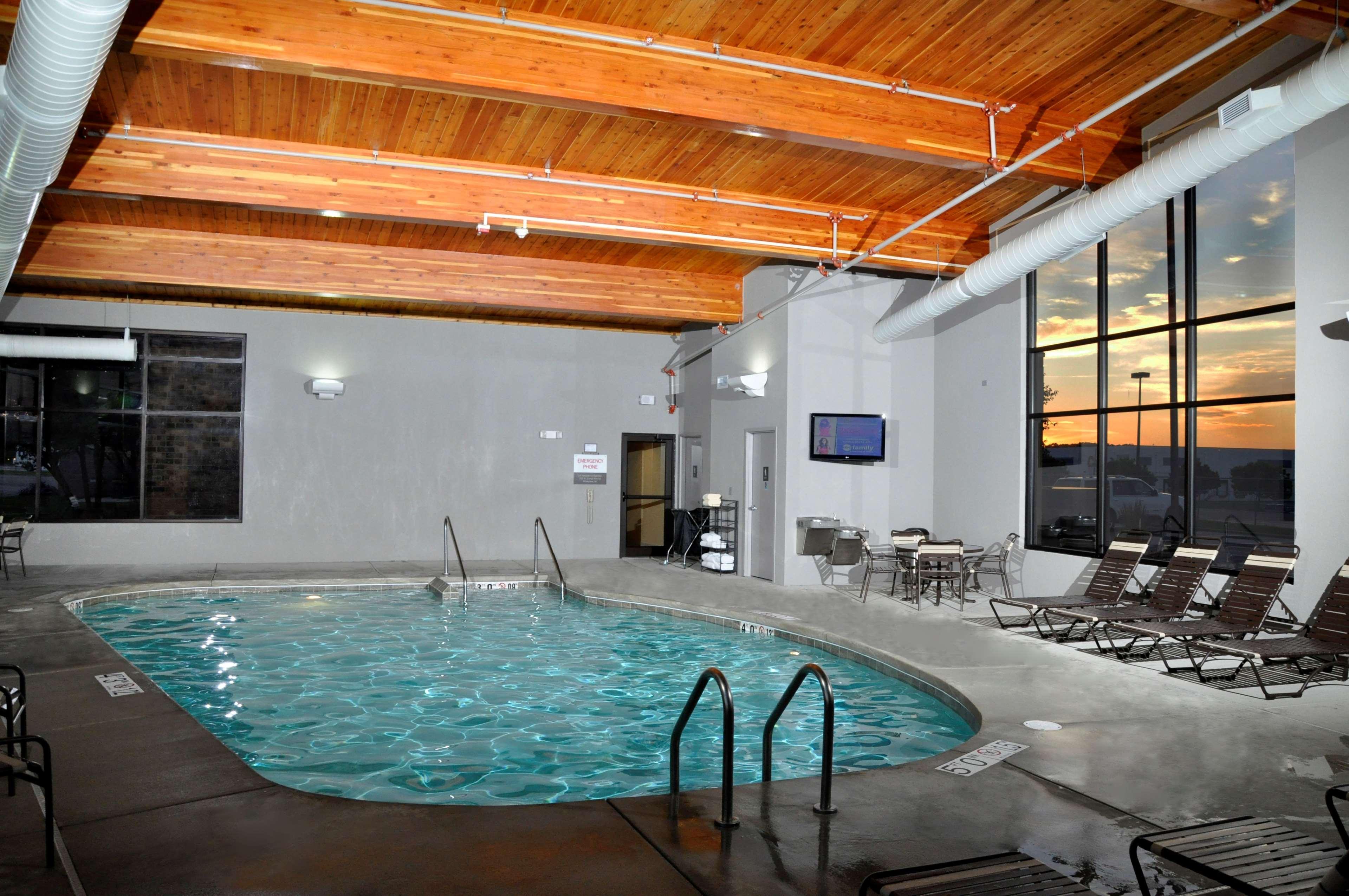 Hyatt Place Milwaukee Airport Buitenkant foto